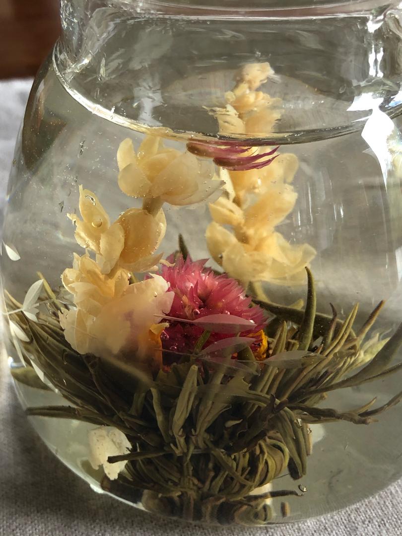 Teabloom's Flowering Tea Set Will Bloom In Hot Water Right Before Your Eyes